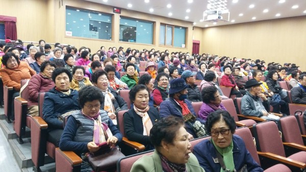 첨부 이미지 3-2019년 노인사회활동 지원사업 연중 노노케어 1차 통합교육 진행 했답니다