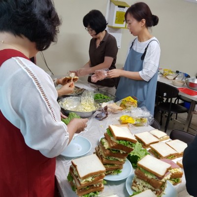 첨부 이미지 2-[밑반찬] 율곡초 학부모 봉사단, 요리조리 나눔 활동 