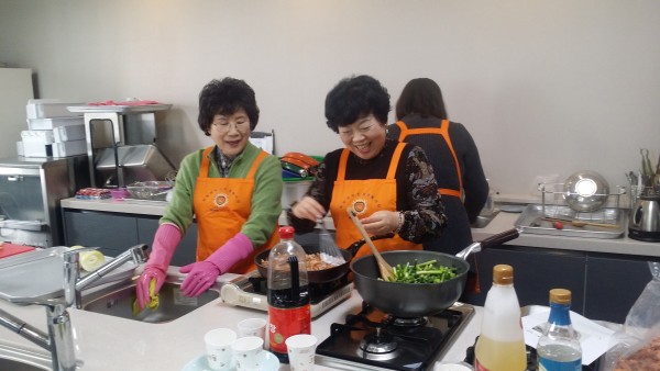 첨부 이미지 3-[요리교실프로그램] 한국암웨이 선생님들과 함께!