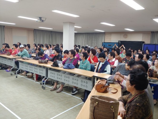 첨부 이미지 3-2019년 노인사회활동 지원사업 일자리 참여자 자체교육을 진행했어요