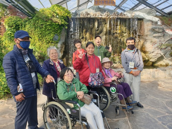 이미지 새창으로 크게보기 첨부 이미지 3-2019 장애인 사회적응프로그램 희망동아리 10월 활동- 함평국향대전