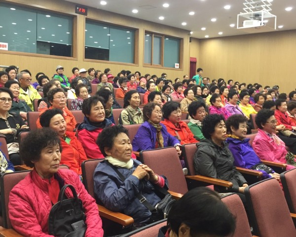 이미지 새창으로 크게보기 첨부 이미지 1-노인사회활동지원사업 보육교사도우미사업 1차 통합교육